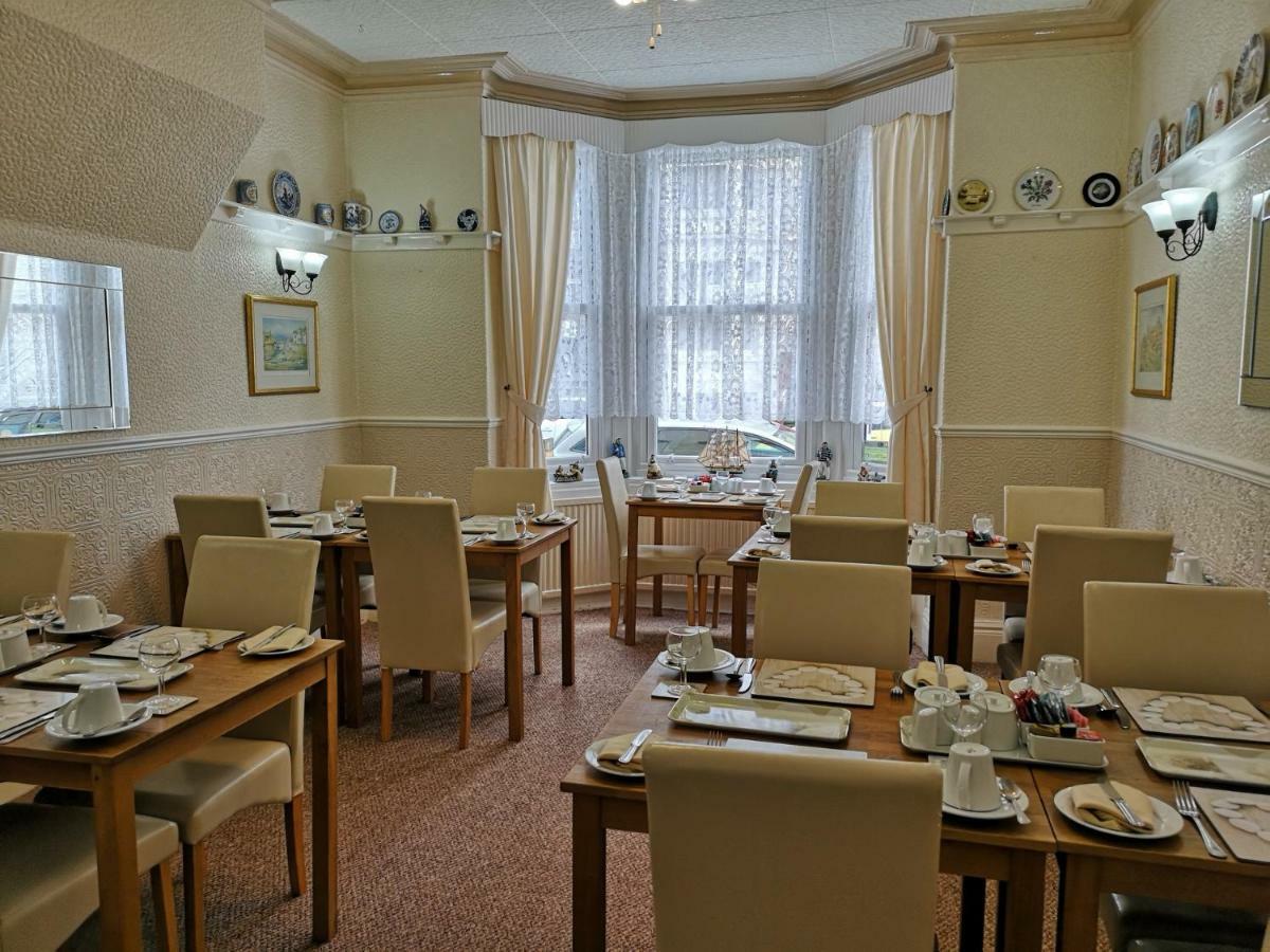 Sylvern House Hotel Scarborough Esterno foto